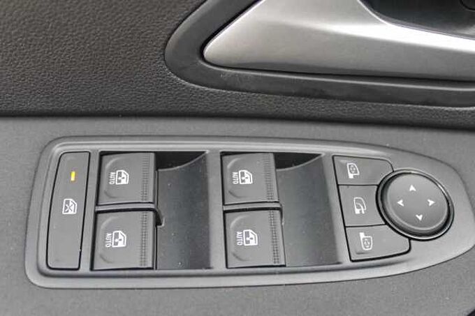 Dacia Duster TCe 130 Extreme/Winter/City/Technik-Paket