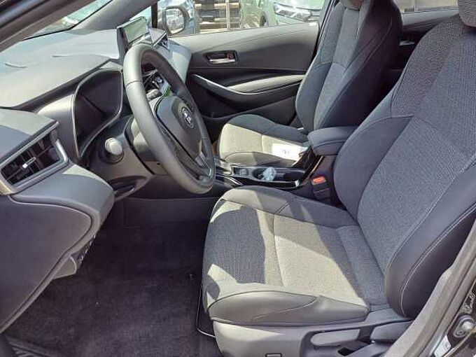 Toyota Corolla Touring Sports Hybrid Style SHZ/LHZ/KAMERA/PDC
