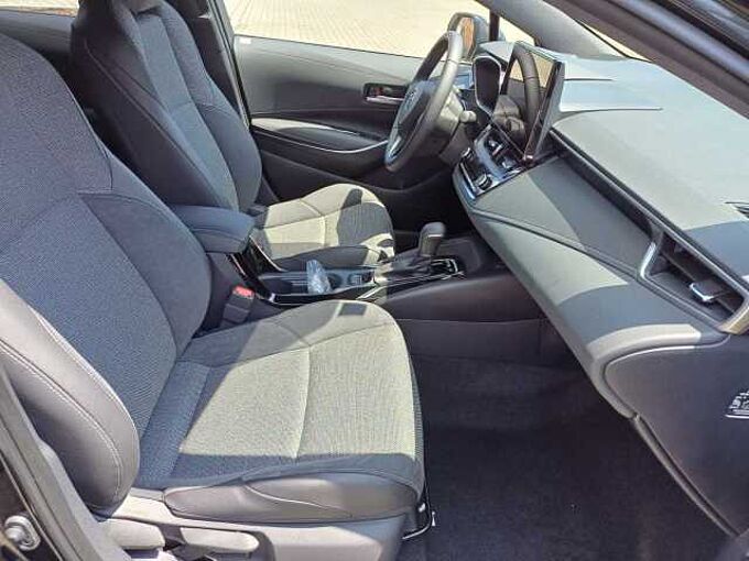 Toyota Corolla Touring Sports Hybrid Style SHZ/LHZ/KAMERA/PDC