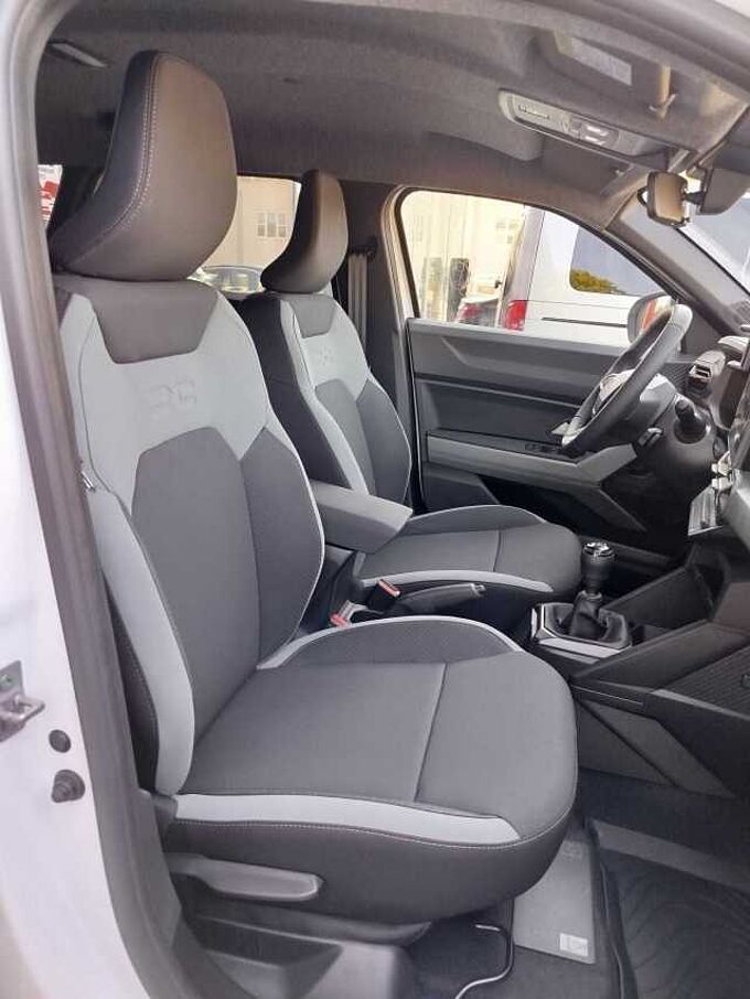 Dacia Duster Extreme TCe 130 4x4/NAVI/SHZ*Technik&Citypaket*