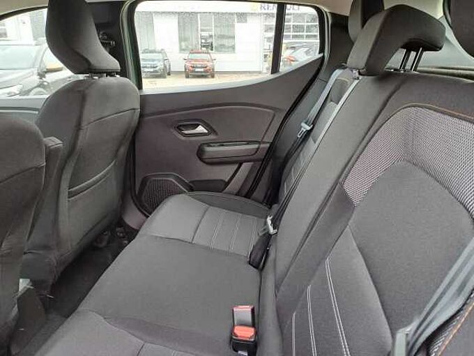 Dacia Sandero Stepway TCe 90 Expression *KLIMA/CARPLAY/PDC*