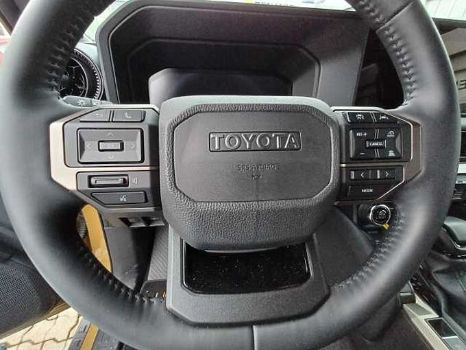 Toyota Land Cruiser 2.8 D-4D Automatik First Edition/SOFORT VERF&Uuml;GBAR