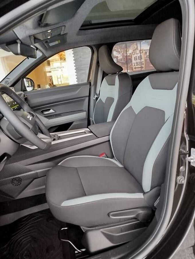 Dacia Bigster Hybrid 155 Extreme AHK/WINTER/CITY/ELEKTR.HECKKL.