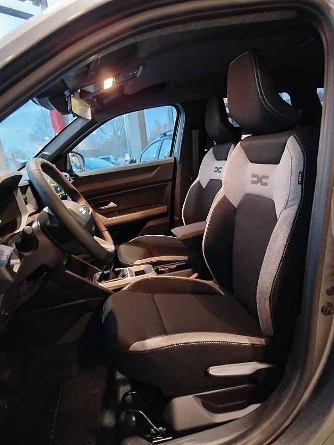Dacia Duster Journey mild Hybrid 140 AHK/Winter+Paket