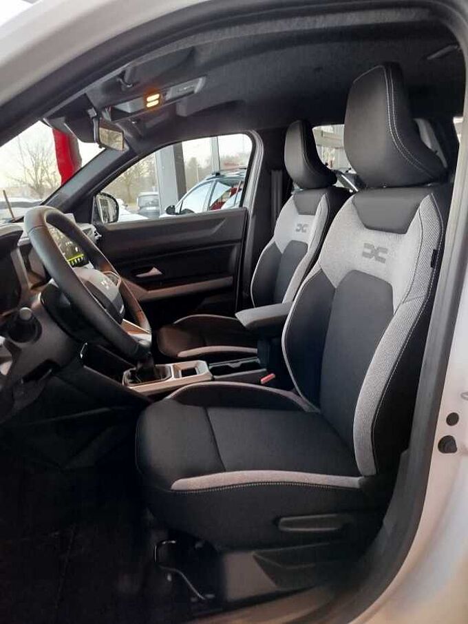 Dacia Duster Journey mild Hybrid 140 AHK/Winter+Paket