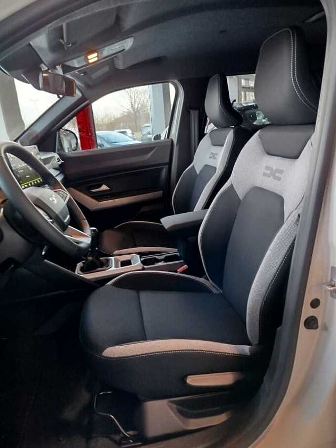 Dacia Duster Journey mild Hybrid 140, AHK, WINTER-PLUS-PAKET