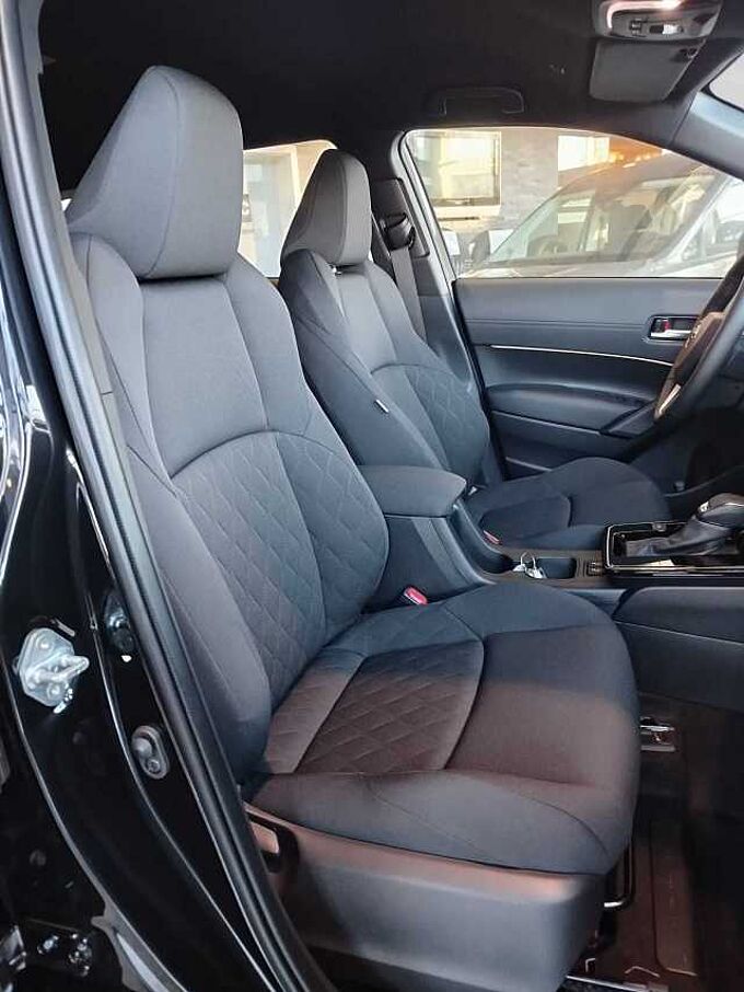 Toyota Corolla Cross 2.0 Hybrid Style/Teamplay. SOFORT!