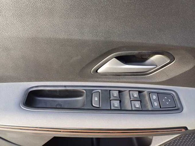 Dacia Jogger Extreme TCe110 SHZ/KAMERA/CARPLAY