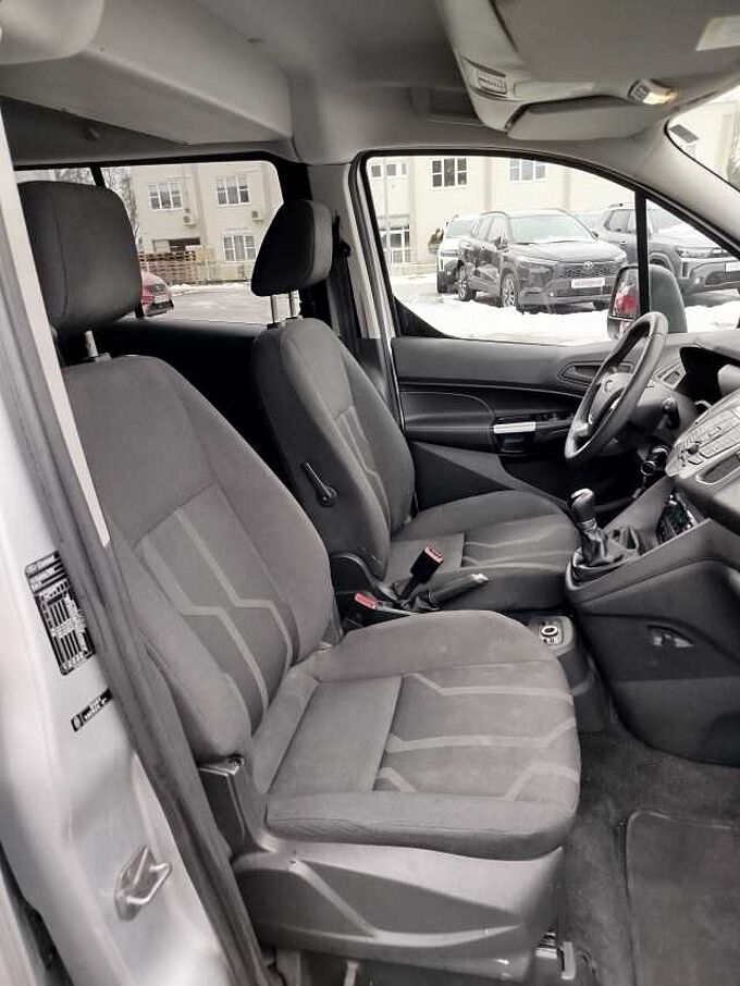 Ford Grand Tourneo Connect 1.6 TDCi 7-Sitzer SHZ/KLIMAAUT.