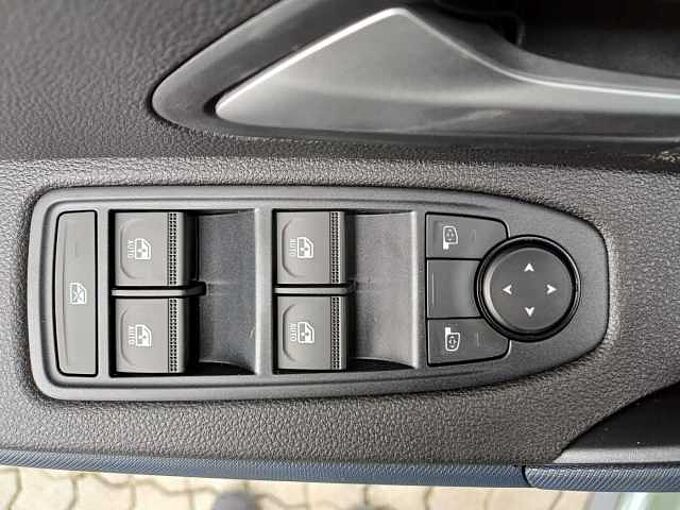 Dacia Duster TCe 130 4x4 Expression/AHK/Winterpaket/SITZHEIZUNG/KAMERA