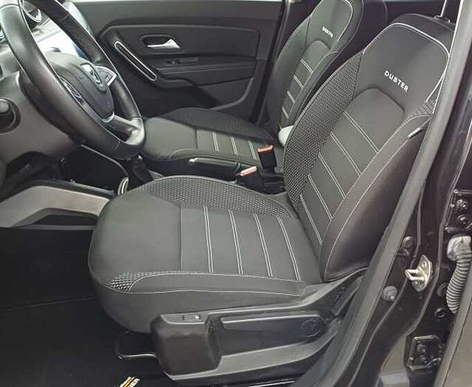 Dacia Duster Prestige Blue dCi 115 4x4 Navi, AHK abnehmbar