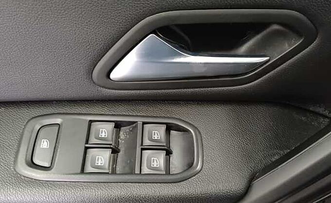 Dacia Duster Prestige Blue dCi 115 4x4 Navi, AHK abnehmbar