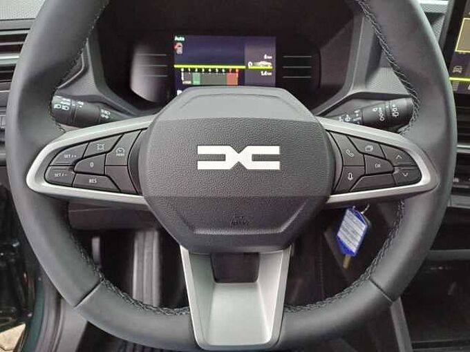 Dacia Duster TCe 130 4x4 Expression/Winterpaket/SITZHEIZUNG/KAMERA