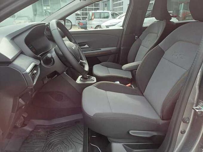 Dacia Jogger 1.6 HYBRID140 Extreme 7-Sitzer, AHK,/SITZHEIZUNG/KAMERA