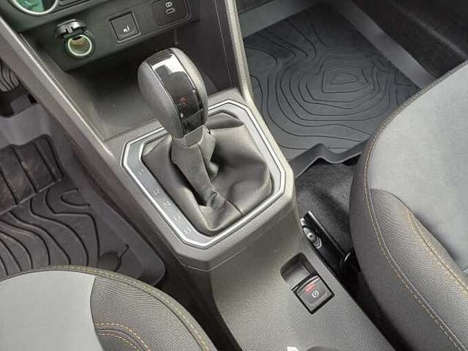 Dacia Jogger 1.6 HYBRID140 Extreme 7-Sitzer, AHK,/SITZHEIZUNG/KAMERA