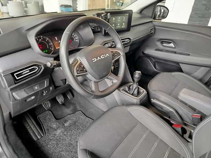 Dacia Sandero TCe 90 Expression AHK/PDC/KLIMA/CARPLAY