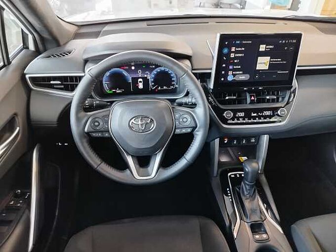 Toyota Corolla Cross Hybrid 2.0 Team-D AHK/KAM/SHZ