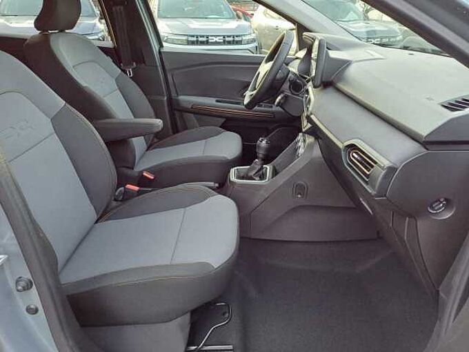 Dacia Jogger Extreme TCe110 AHK/SHZ/KAMERA/KLIMAAUTOM.