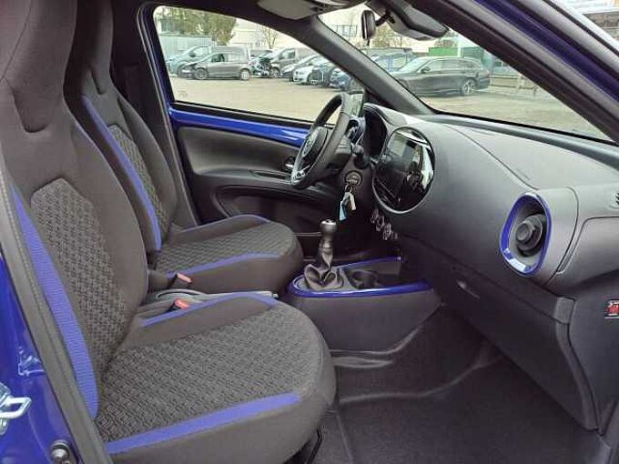 Toyota Aygo X Teamplayer *KAMERA/SHZ/CARPLAY*
