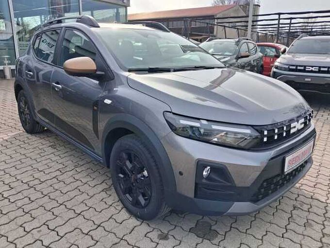 Dacia Sandero Stepway Extreme TCe 110 Winter-Technik-Drivingpaket