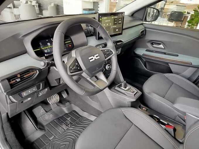 Dacia Sandero Stepway Extreme Eco-G 120 Auto Winter/Technik/Driving