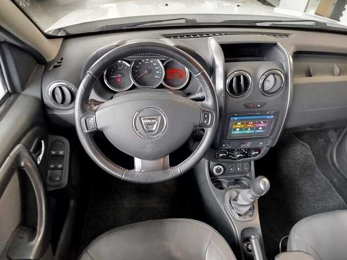 Dacia Duster SCe 115 4x4 Laureate *LEDERSITZE/SHZ/NAVI*