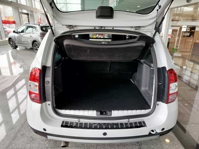 Dacia Duster SCe 115 4x4 Laureate *LEDERSITZE/SHZ/NAVI*