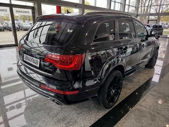 Audi Q7 3.0 TDI quattro S-Line *MMI/BOSE/AHK/XENON*