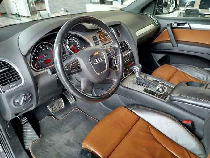 Audi Q7 3.0 TDI quattro S-Line *MMI/BOSE/AHK/XENON*