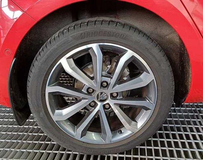 SKODA Octavia Drive TSI 7-Gang Automatik, Navi, Sitzheiz.