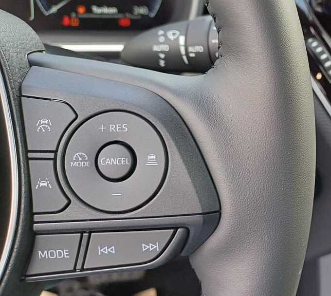 Toyota Corolla Cross 1.8 Hybrid Style, Alu, el. Heckklappe