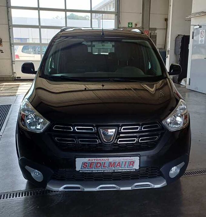 Dacia Lodgy Stepway TCe 130 7-Sitze, Navi, AHK, SHZ