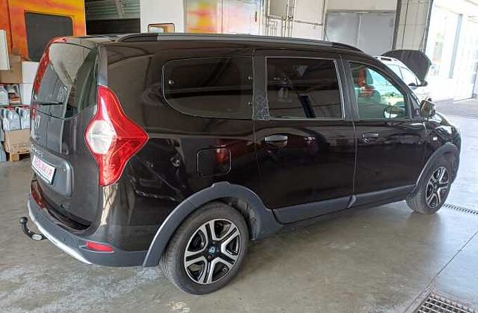 Dacia Lodgy Stepway TCe 130 7-Sitze, Navi, AHK, SHZ