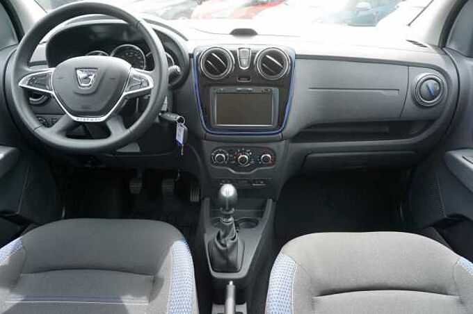Dacia Lodgy Stepway TCe 130 7-Sitze, Navi, AHK, SHZ