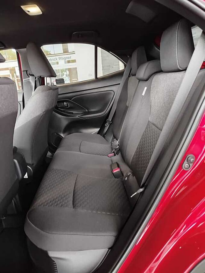 Toyota Yaris Cross Hybrid Style/Teamplayer *SHZ/LHZ/KAM*