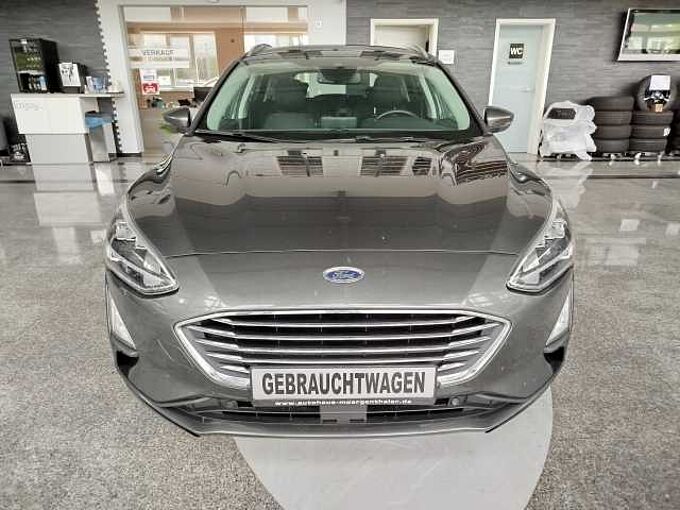 Ford Focus Turnier Titanium 2.0 Automatik *PANO/AHK/SOUND*
