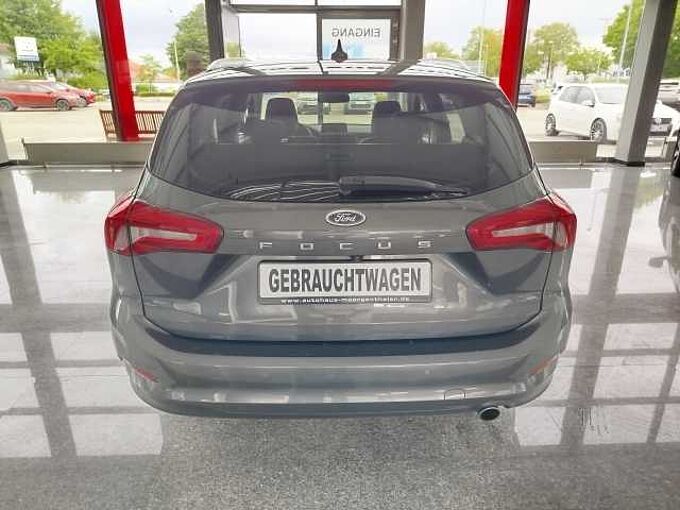 Ford Focus Turnier Titanium 2.0 Automatik *PANO/AHK/SOUND*