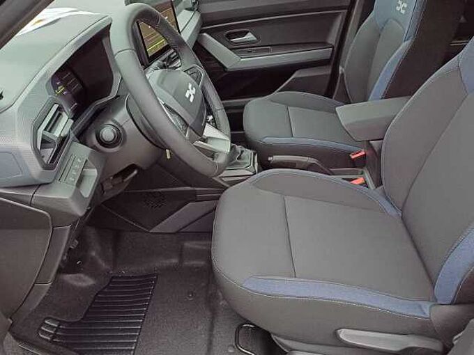 Dacia Duster TCe 130 4x4 Expression/AHK/Winterpaket/SITZHEIZUNG/KAMERA