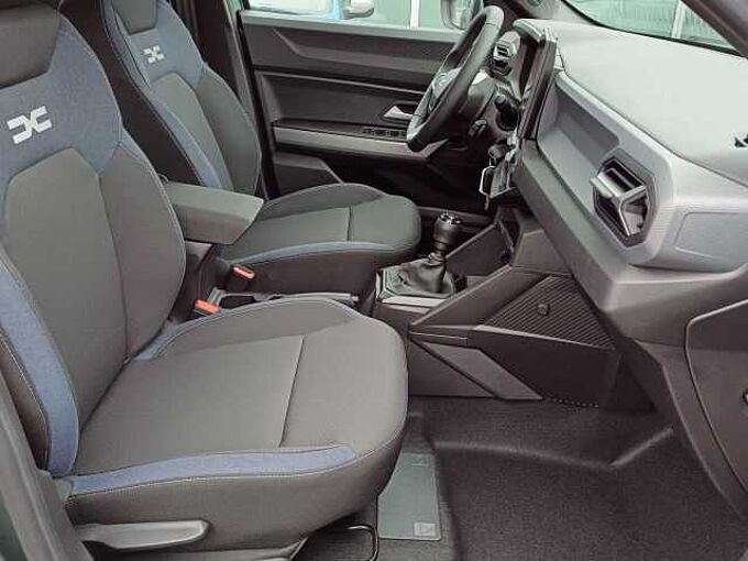 Dacia Duster TCe 130 4x4 Expression/AHK/Winterpaket/SITZHEIZUNG/KAMERA