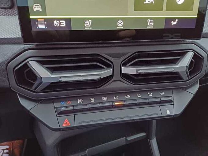 Dacia Duster TCe 130 4x4 Expression/AHK/Winterpaket/SITZHEIZUNG/KAMERA