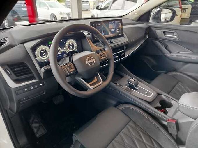 Nissan Qashqai 1.3 DIG-T MHEV TEKNA PLUS/PANO/BOSE/20ZOLL