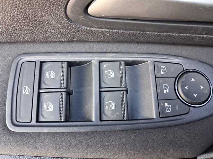 Dacia Bigster EXPRESSION TCe 140 /NAVI/Easy-u.Winterpaket+