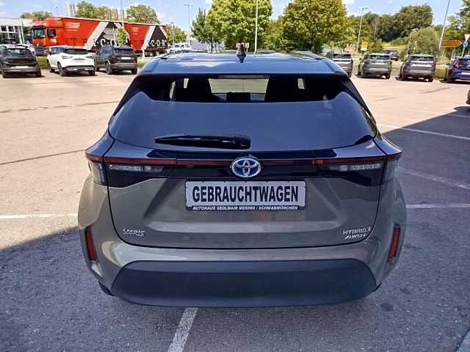 Toyota Yaris Cross Hybrid AWD-i Team Deutschland
