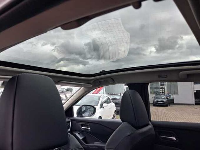 Nissan Qashqai 1.3 DIG-T MHEV TEKNA+ *PANO/BOSE/20ZOLL*