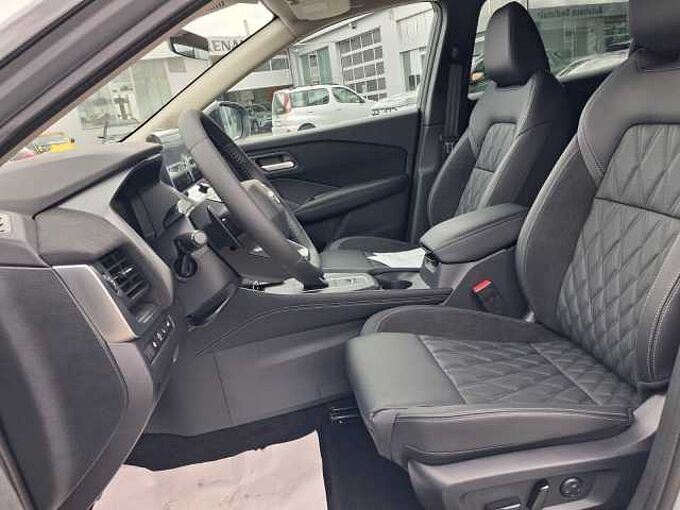 Nissan Qashqai 1.3 DIG-T MHEV TEKNA+ *PANO/BOSE/20ZOLL*