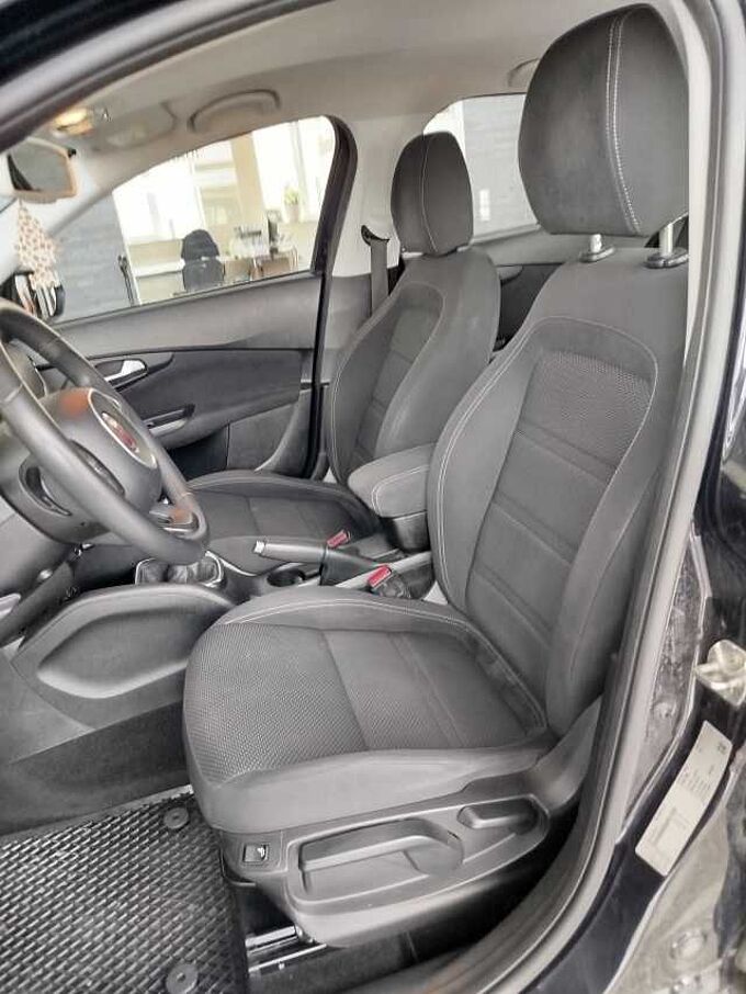 Fiat Tipo 1.4 T-Jet *KAMERA/KLIMAAUTOMATIK*