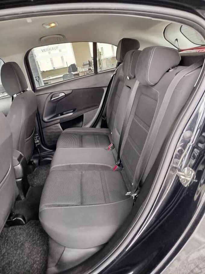 Fiat Tipo 1.4 T-Jet *KAMERA/KLIMAAUTOMATIK*