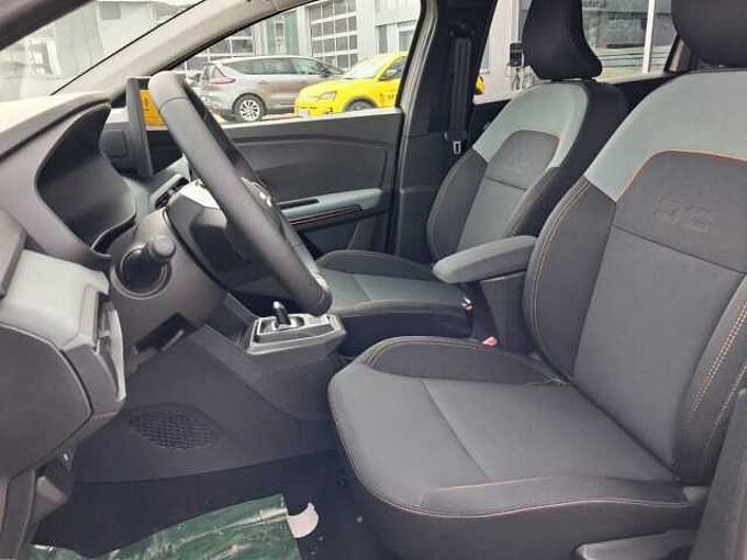 Dacia Jogger Extreme 1.8 Hybrid 155 5-Sitzer, Winter , Drive