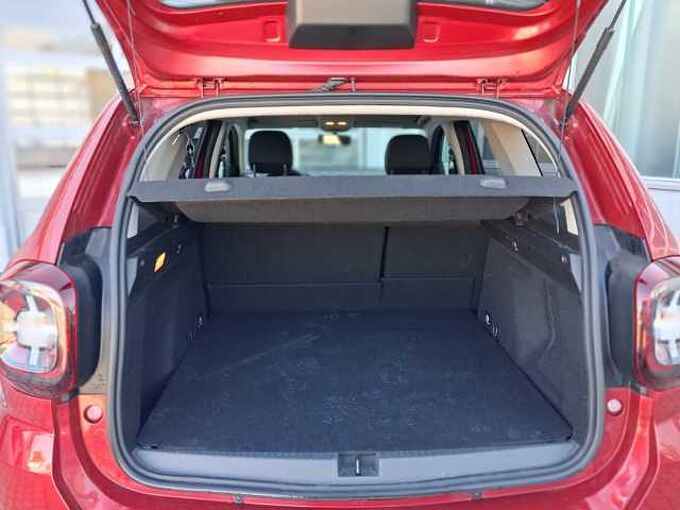 Dacia Duster 1.3 TCE 4x4, Techroad, Navi