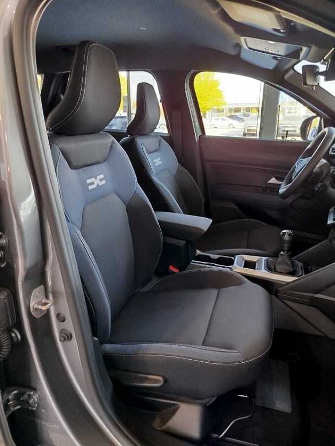 Dacia Bigster EXPRESSION TCe 140 AHK/Winter/Easypaket